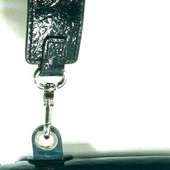 Marc by Marc Jacobs Small Aqua Faux Leather Bag - Picture 7 of 12